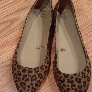 NWOT Cheetah print flats
